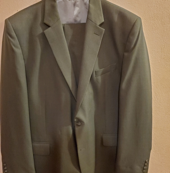 Suit